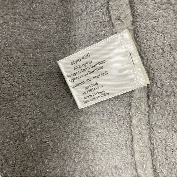 Barefoot Dreams Calypso Lite Ombré Wrap Grey Cardigan - Picture 8 of 9